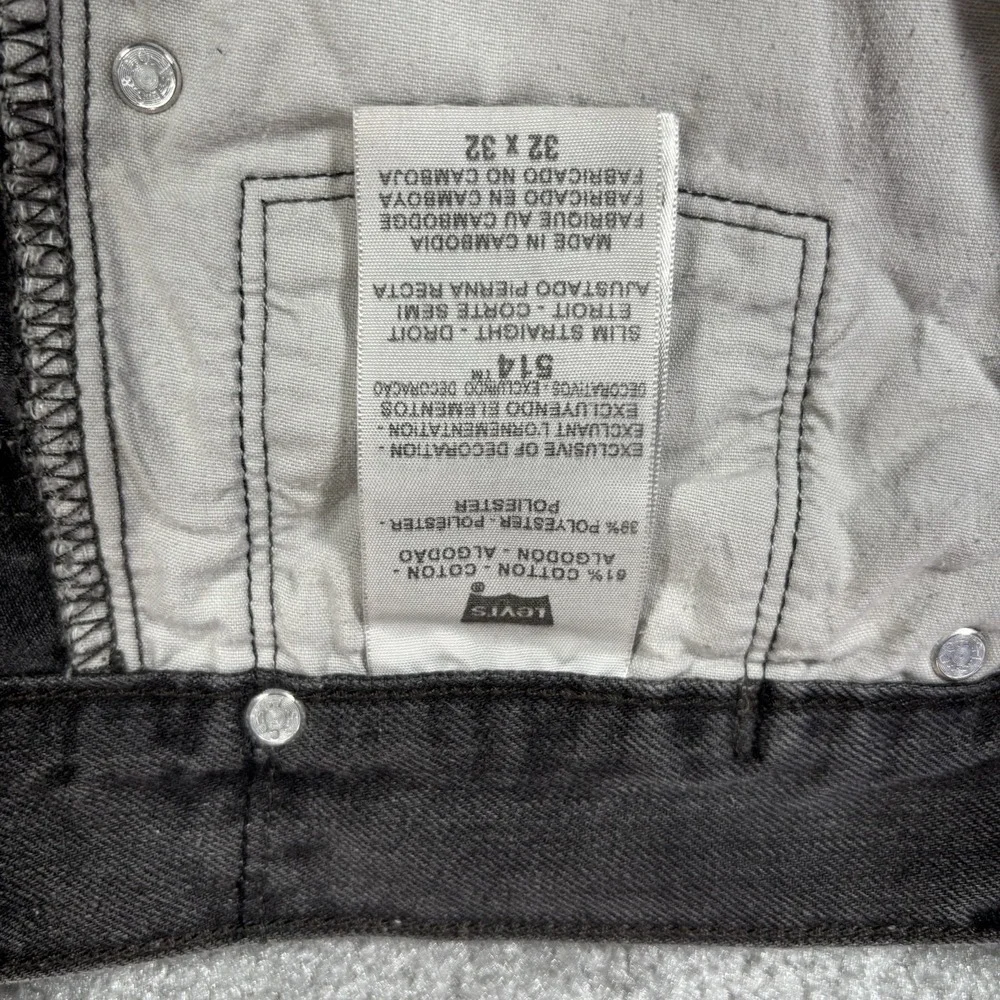 Vintage Levis 514 Jeans Mens 32x32 Slim Straight Gray Denim Flap Pockets Y2K